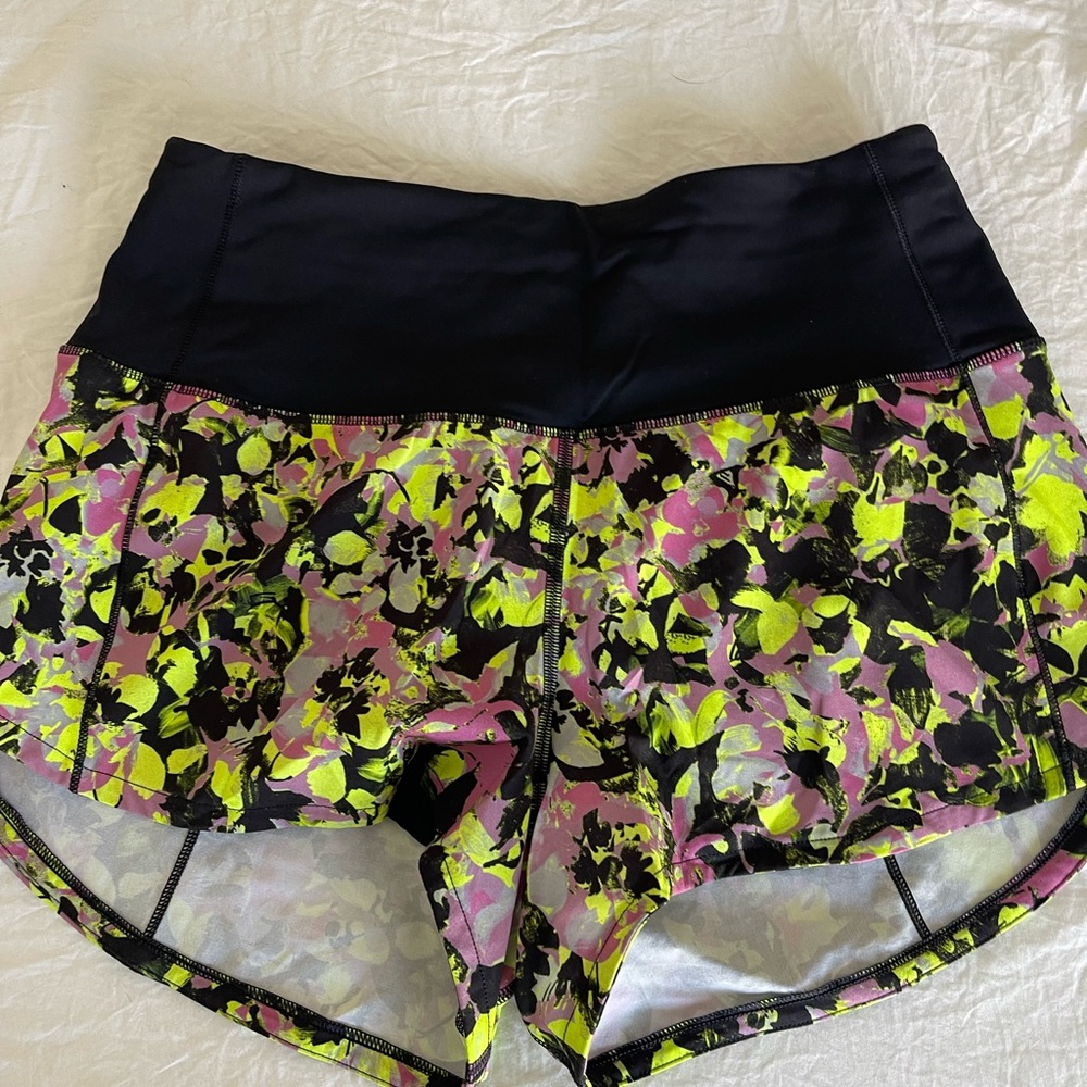Lululemon speed up HR 2.5 size 4